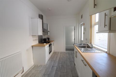 4 bedroom terraced house to rent, Brunswick Road, Coventry CV1