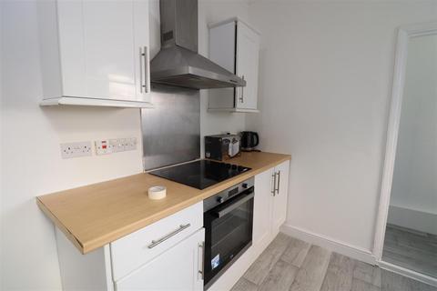4 bedroom terraced house to rent, Brunswick Road, Coventry CV1