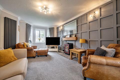 13 Dendrum Close, Oakworth, Keighley, BD22 7JQ