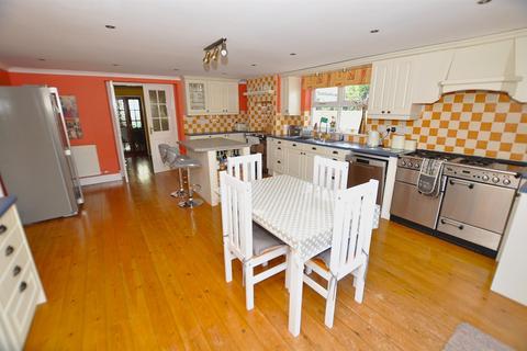 4 bedroom house for sale, Boadway, Laugharne, Carmarthen