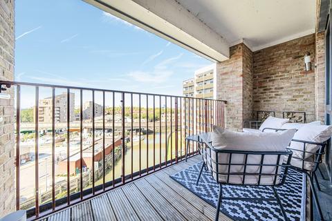 2 bedroom apartment for sale, Greenwich High Road, London