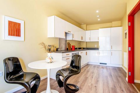 1 bedroom apartment for sale, at Flat 714 Ceylon House, 70 Alie Street, London E1
