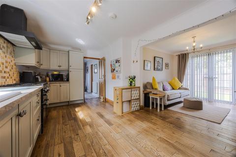 186 Willoughby Road, Scunthorpe, DN17 2QS