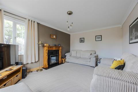 186 Willoughby Road, Scunthorpe, DN17 2QS