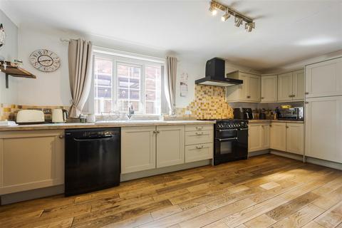 186 Willoughby Road, Scunthorpe, DN17 2QS