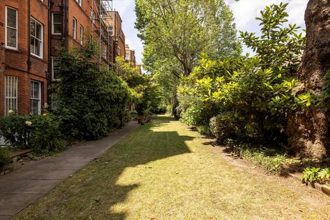 undefined, Sloane Gardens, London, SW1W