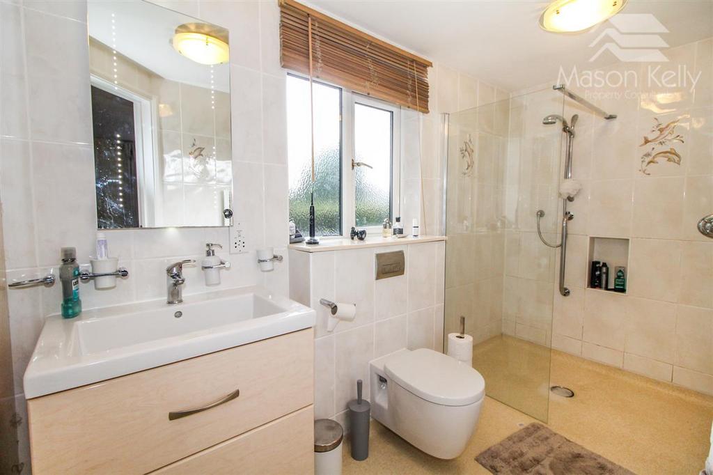 En Suite Shower