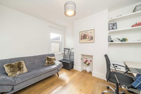 Flat 2, 10 Cowdrey Road, London, SW19 8TU