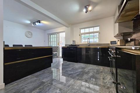 4 bedroom detached house for sale, Inchford Road, Solihull