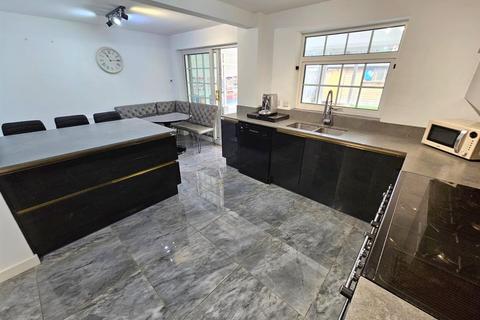 4 bedroom detached house for sale, Inchford Road, Solihull