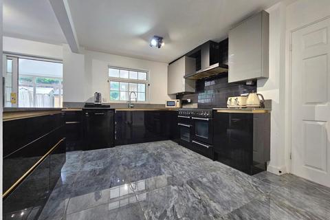 4 bedroom detached house for sale, Inchford Road, Solihull