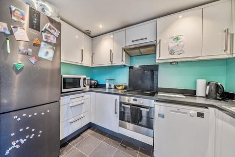 3 bedroom apartment for sale, Nobel Close, Theodor Court, NW9