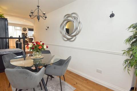 undefined, Plover Road, Milborne Port