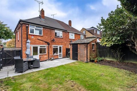 undefined, Crows Road, Epping