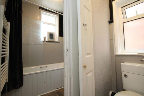 1 bedroom house of multiple occupation for sale, Douglas Road, Tonbridge, Kent, TN9 2ST