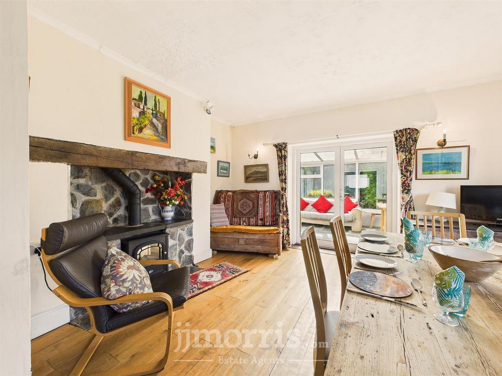 CAM05297 G0-PR0092-STILL029.jpg