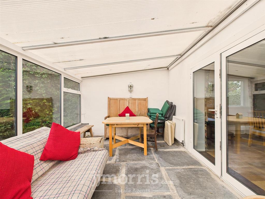 CAM05297 G0-PR0092-STILL031.jpg