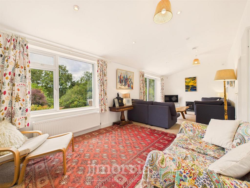 CAM05297 G0-PR0092-STILL013.jpg