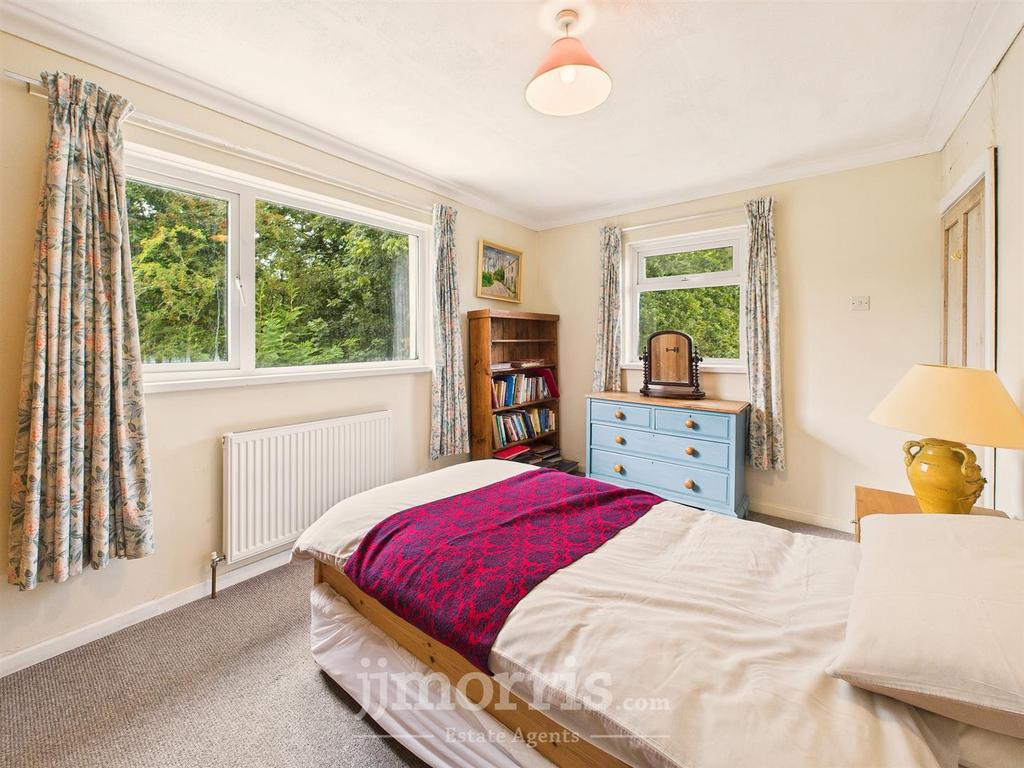 CAM05297 G0-PR0092-STILL041.jpg