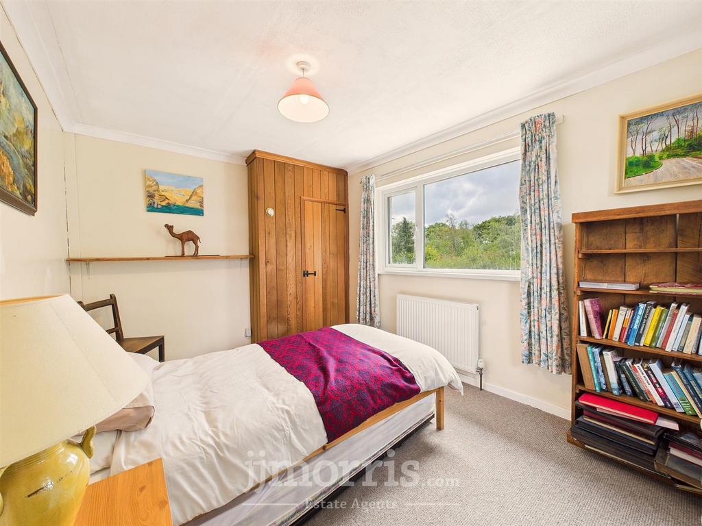 CAM05297 G0-PR0092-STILL039.jpg