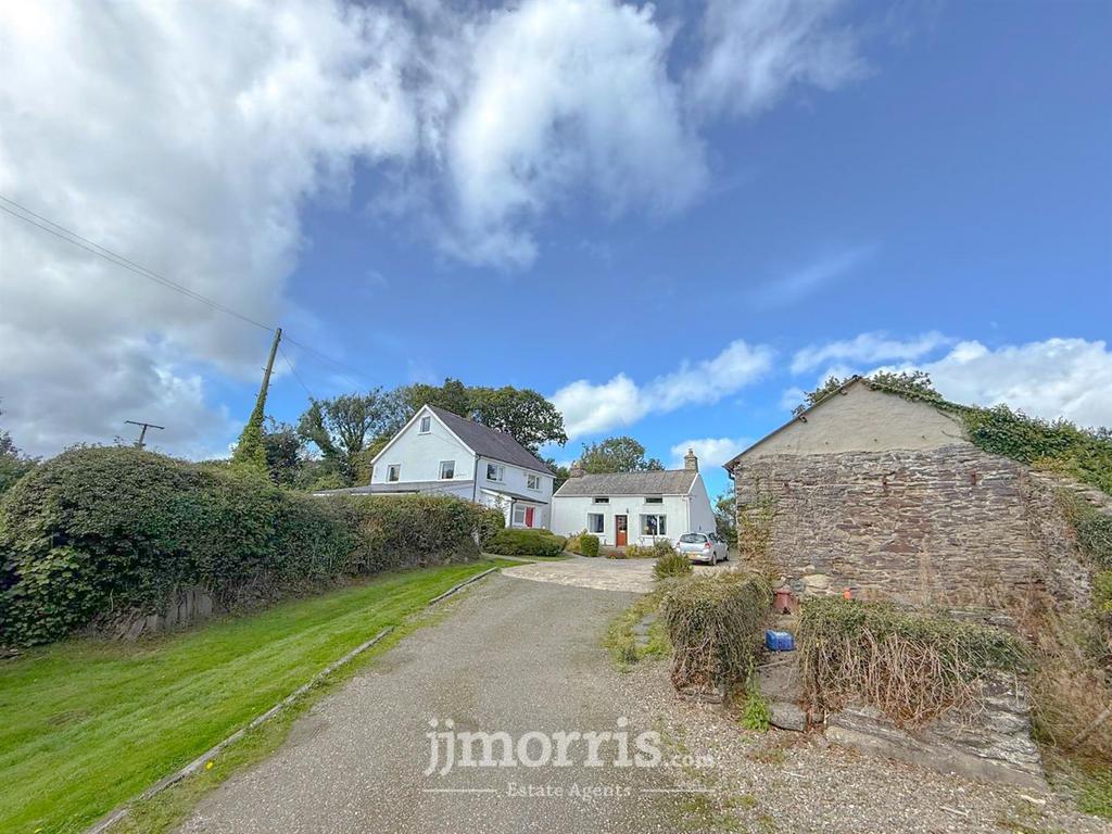 C49 f6975 4440 40 ed b95 d 135 b06 ecb756.jpeg