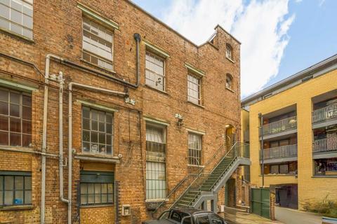 2 bedroom flat for sale, Fawe Street, London E14