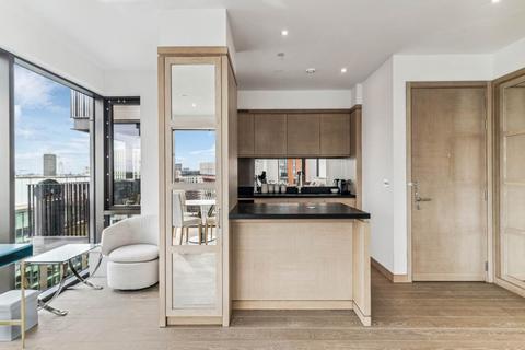 2 bedroom flat to rent, Viaduct Gardens, Embassy Building, , Battersea
