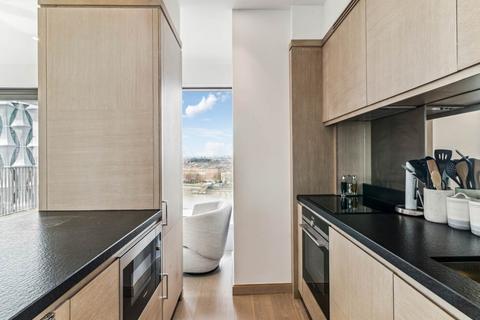 2 bedroom flat to rent, Viaduct Gardens, Embassy Building, , Battersea