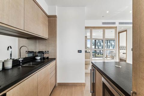2 bedroom flat to rent, Viaduct Gardens, Embassy Building, , Battersea