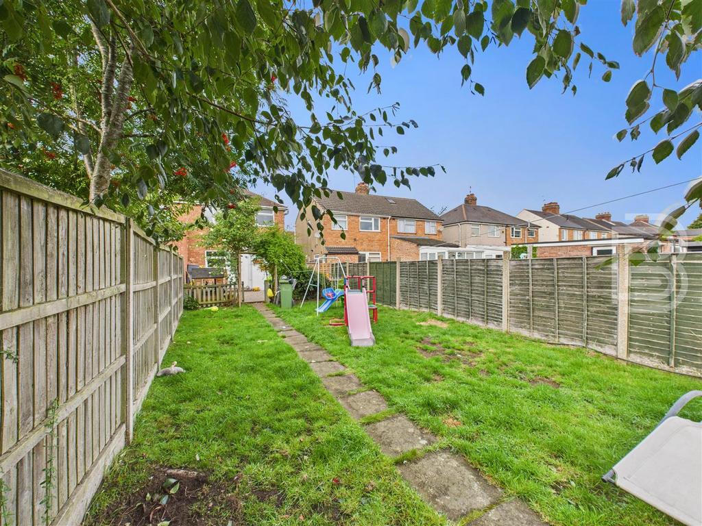 Rear Garden (1).jpg