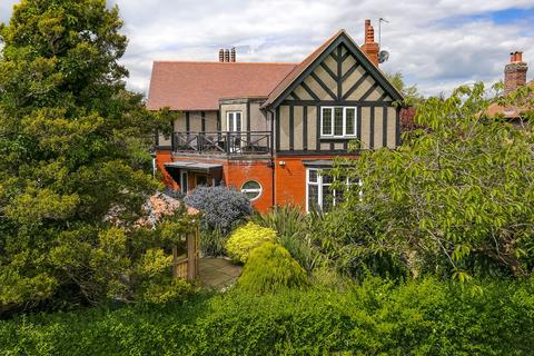 undefined, Park Avenue, Harrogate, HG2