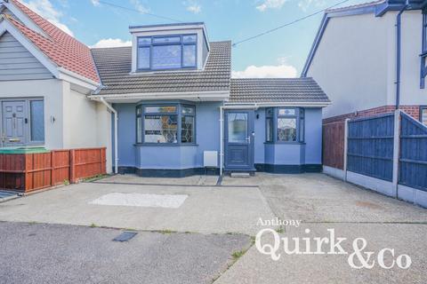 2 bedroom semi-detached house for sale, Maurice Road, Canvey Island, SS8