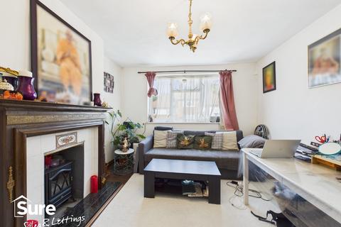 2 bedroom maisonette to rent, Haydon Close, London, Greater London, NW9 0NR