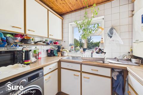 2 bedroom maisonette to rent, Haydon Close, London, Greater London, NW9 0NR