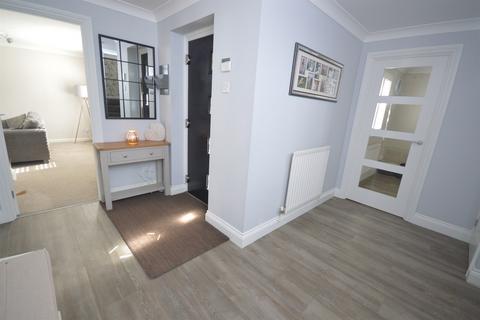 5 bedroom detached house for sale, Bridport Way, Braintree, CM7