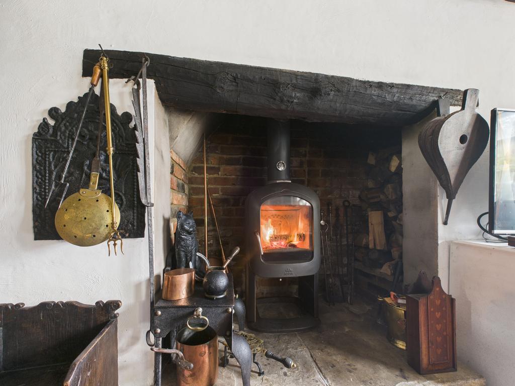 Cam02909 g0 pr0488 still014