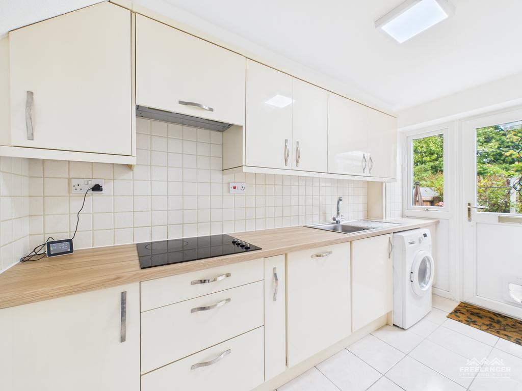 Kitchen 1