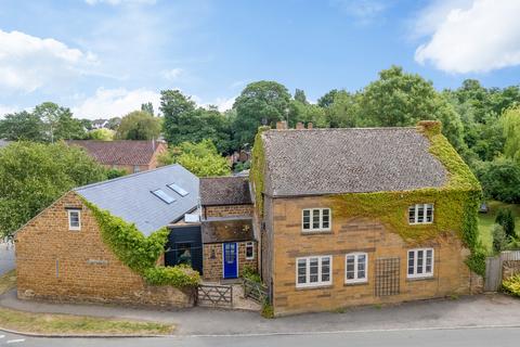 7 bedroom detached house to rent, Bridge Street, Fenny Compton Southam, Warwickshire CV47 2XY