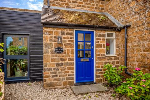 7 bedroom detached house to rent, Bridge Street, Fenny Compton Southam, Warwickshire CV47 2XY
