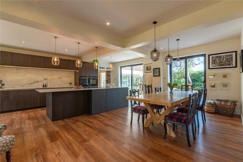 Tydehams Oaks Tydehams, Newbury, RG14 6JT