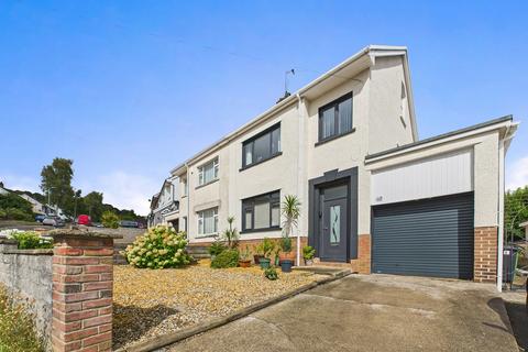 undefined, Caer Wenallt, Pantmawr, Cardiff. CF14