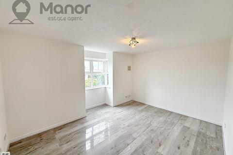 1 bedroom flat for sale, Conifer Court, Bluebell Way, Ilford, IG1 2GZ