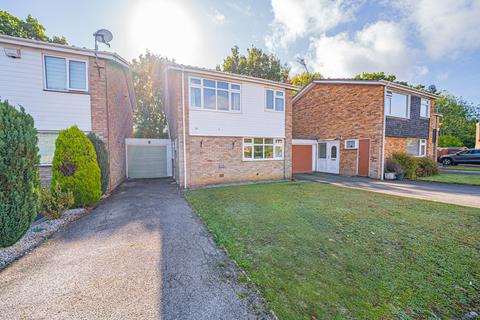 Ravenswood Drive South, Solihull, B91