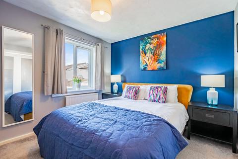 77 Burghlee Crescent, Loanhead, EH20 9BL