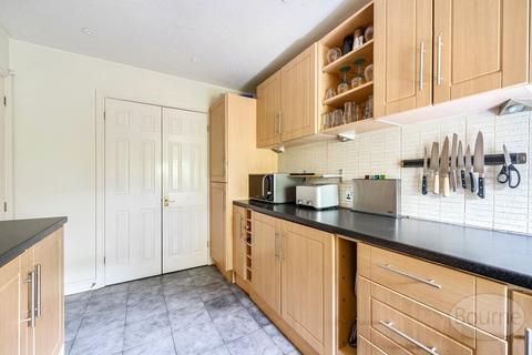 5, The Keep Cardwells Keep, Guildford, GU2 9PE
