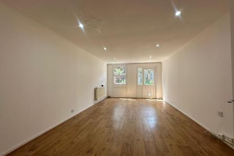 31 Thirlmere Gardens, Northwood, HA6 2RX