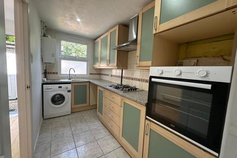 31 Thirlmere Gardens, Northwood, HA6 2RX