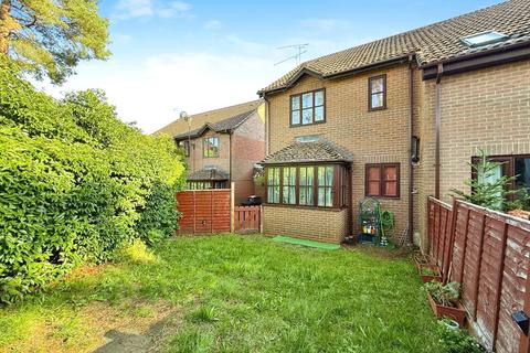 Maguire Drive, Camberley GU16