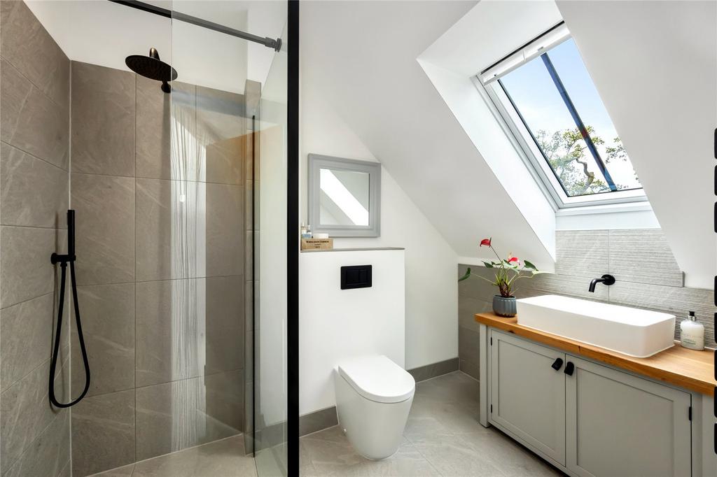 Bedroom Two En Suite