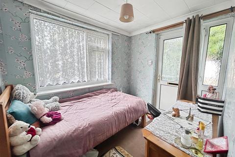 3 bedroom detached bungalow for sale, Armstrong Square, Herne Bay